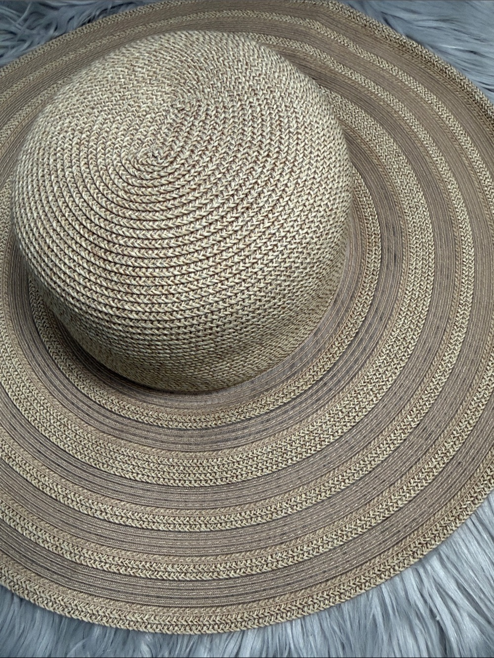 Nine West Cream Wide Floppy Brim Straw Sun Hat - Picture 3 of 15